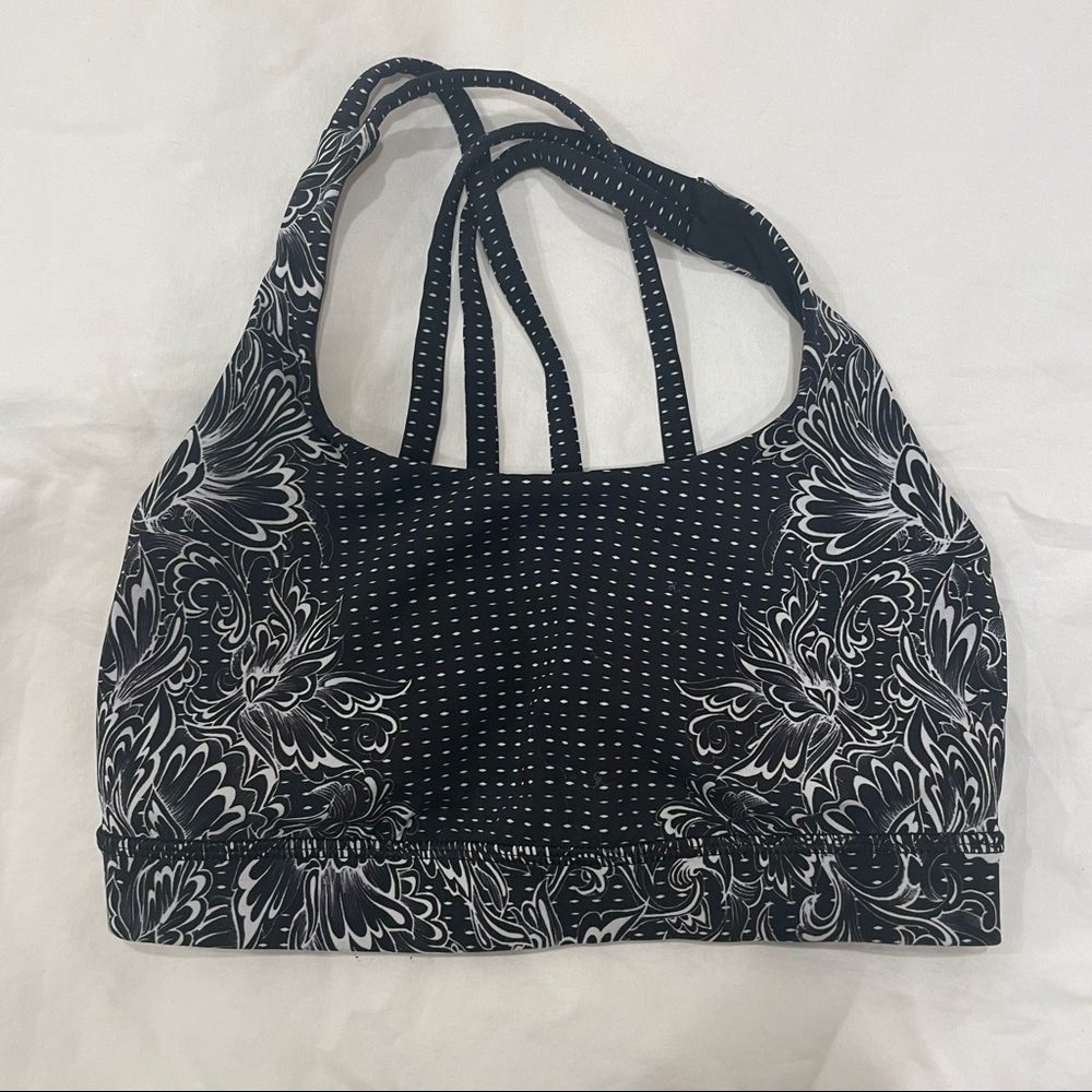 Lululemon Sports Bra - LIKE NEW